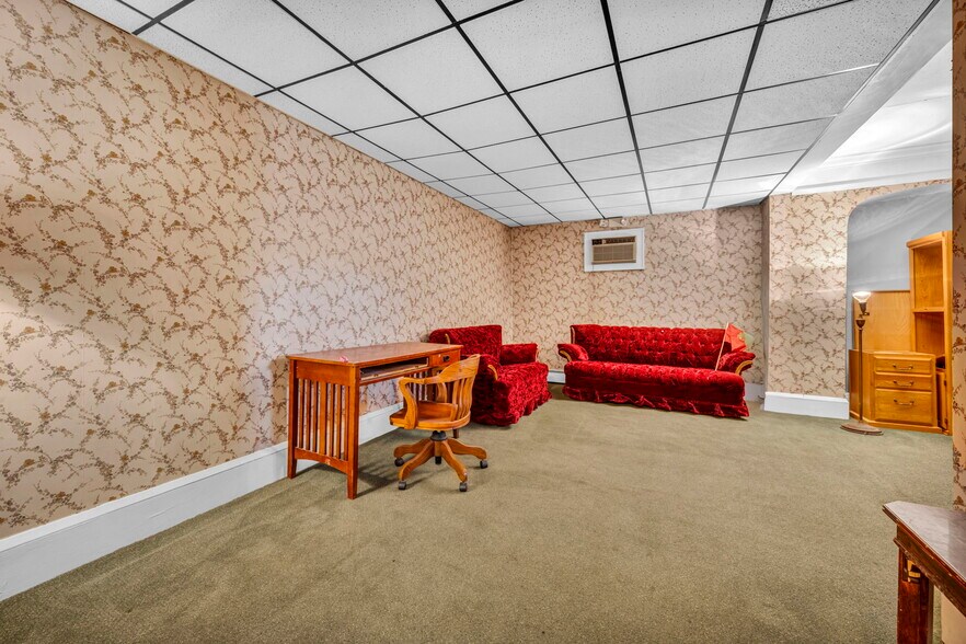 More Photos Of 6318 Lorain Ave, Cleveland Loft Creative Space For Sale