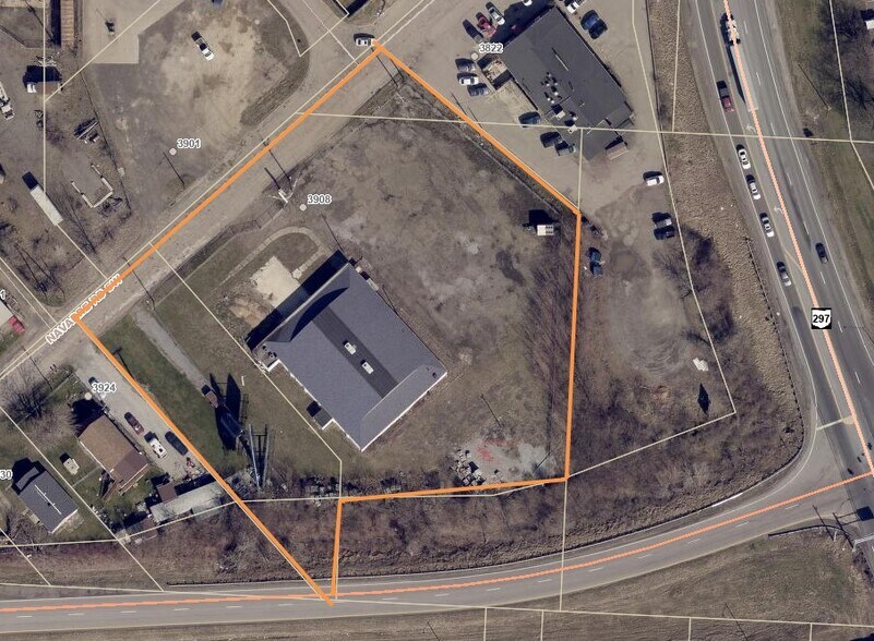 More Photos Of 3908 Navarre Rd SW, Canton Freestanding For Sale