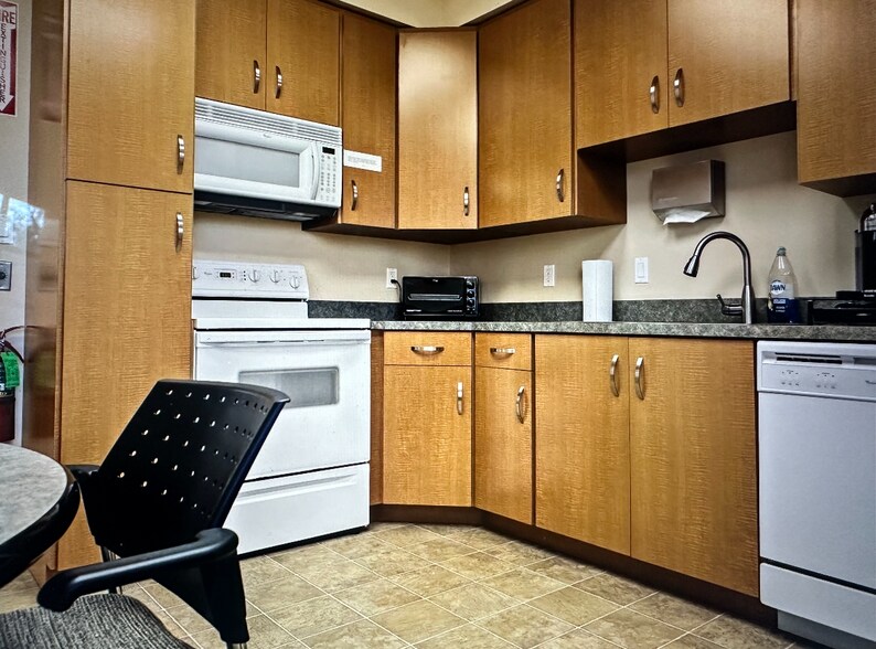 More Photos Of 1117 E Landis Ave, Vineland Office Residential For Lease