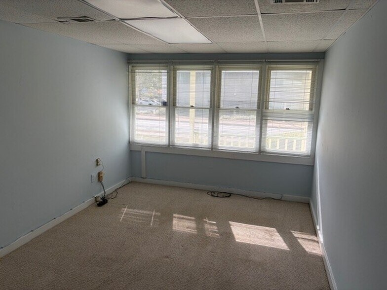 More Photos Of 1100 E Park Ave, Tallahassee Office For Sale