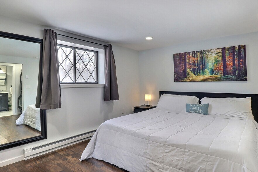 More Photos Of 3360 PA-940, Mount Pocono Specialty For Sale