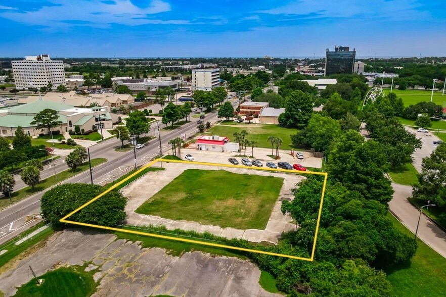 More Photos Of 5571 Read Blvd, New Orleans Land For Sale