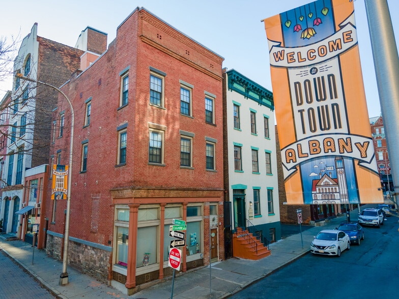 Primary Photo Of 46 Columbia St, Albany Office For Sale