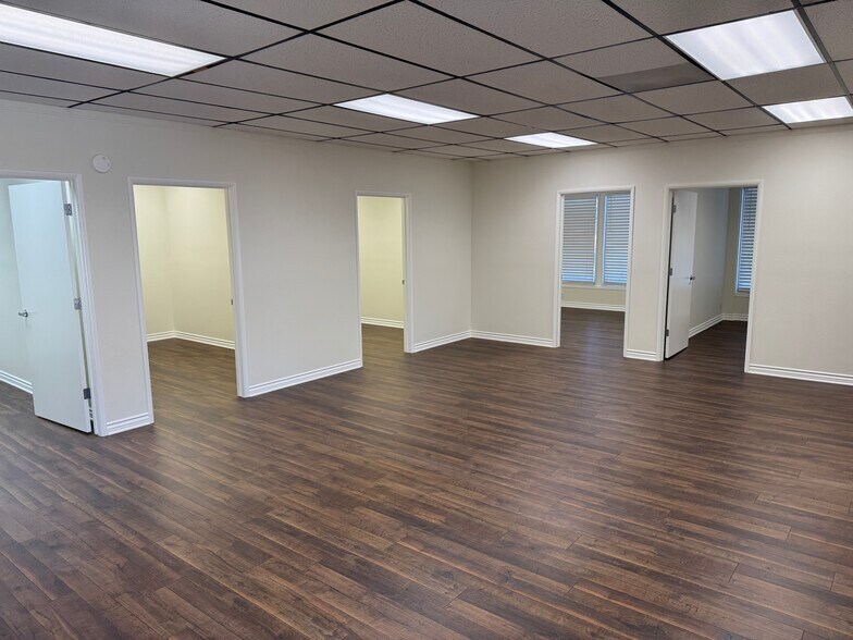 More Photos Of 25124 Narbonne Ave, Lomita Office For Lease
