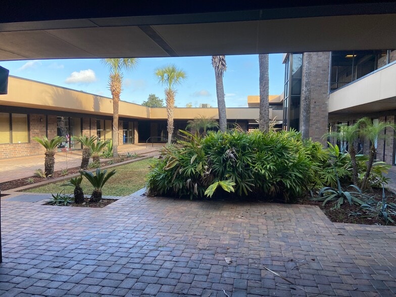 More Photos Of 3501 SW 2nd Ave, Gainesville Restaurant For Lease