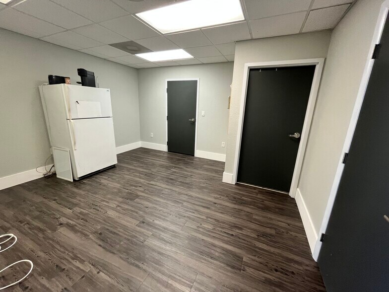 More Photos Of 624 Goodwin St, Jacksonville Office For Lease