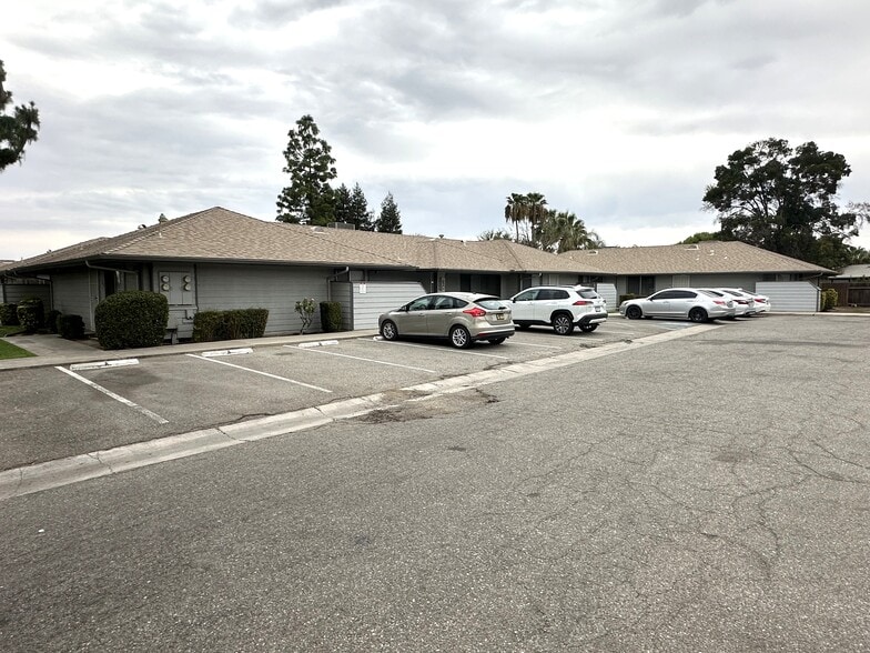 More Photos Of 3904 Panama Ln, Bakersfield Apartments For Sale