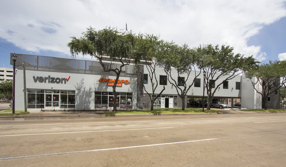 More Photos Of 3100 Fannin St, Houston Storefront Retail Office For Lease