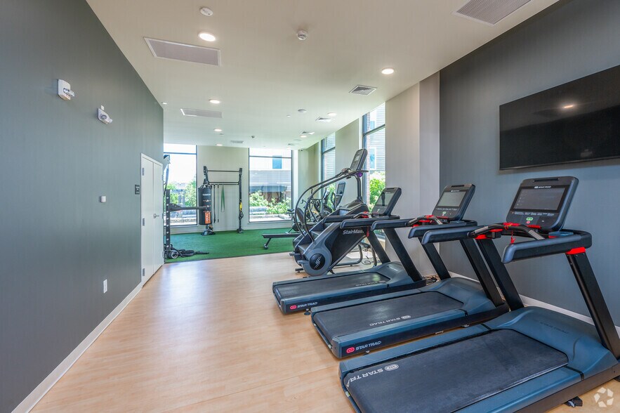 More Photos Of 39 Trotter Rd, Weymouth Apartments For Lease