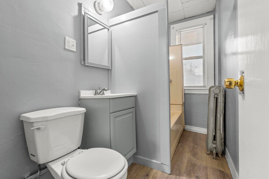 More Photos Of 1069-1075 Capitol Ave, Hartford Apartments For Sale