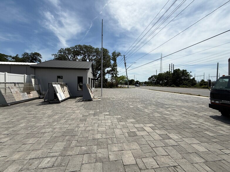 More Photos Of 2736 Land O Lakes Blvd, Land O' Lakes Storefront Retail Residential For Sale