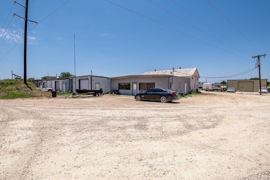 More Photos Of 605 S State Highway 95, Taylor Land For Sale