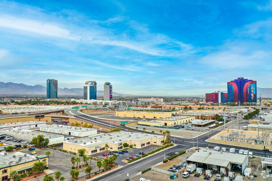 More Photos Of 3485 W Harmon Ave, Las Vegas Warehouse For Lease