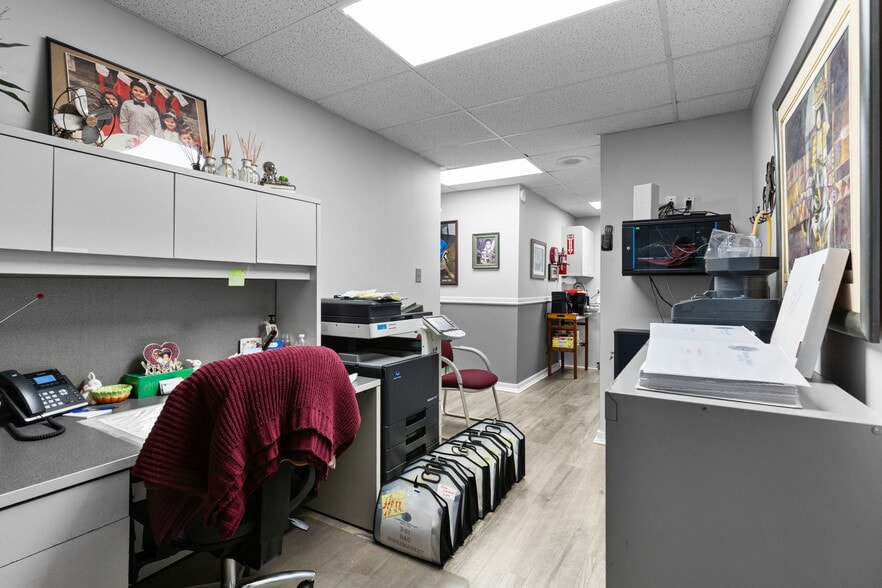 More Photos Of 3069 River Rd, Camden Storefront Retail Office For Sale