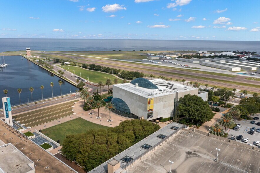 More Photos Of 625 6th Ave S, Saint Petersburg Medical For Sale