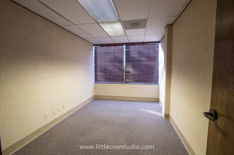 More Photos Of 4849 N Mesa St, El Paso Office For Lease