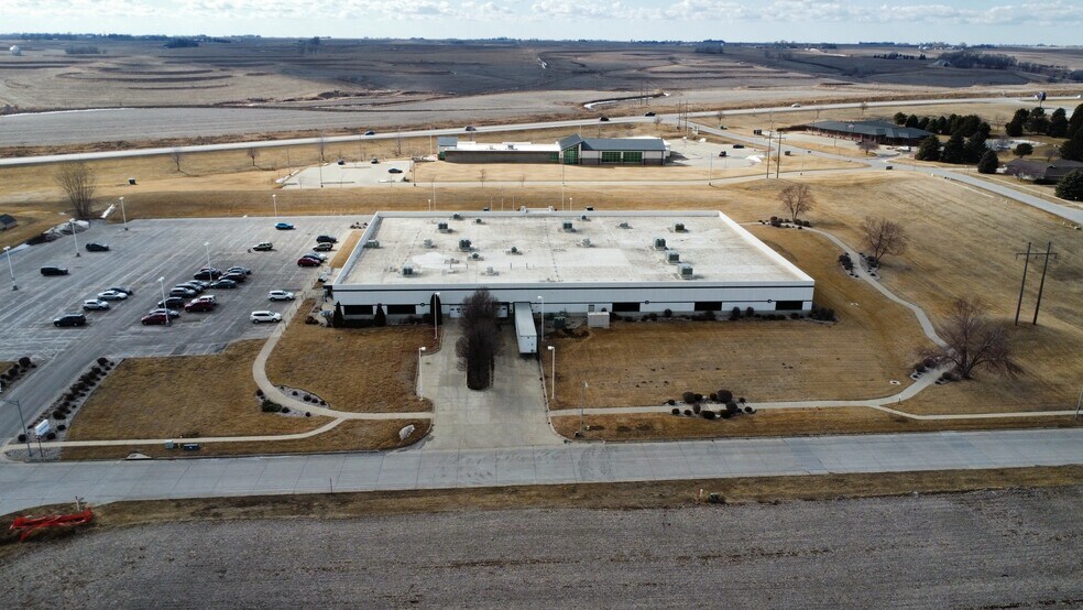 More Photos Of 3107 Shelby St, Harlan Office For Sale