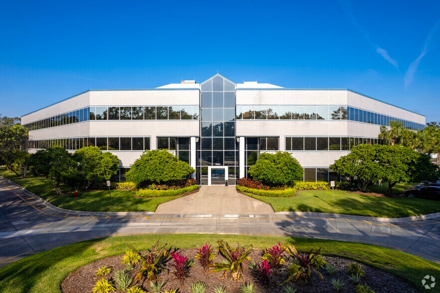 More Photos Of 3550 Buschwood Park Dr, Tampa Office For Lease