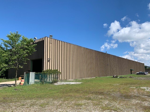 More Photos Of 1500 E 219th St, Euclid Manufacturing For Sale