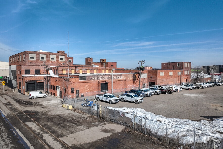 More Photos Of 600-610 Montgomery St, Saint Paul Warehouse For Lease