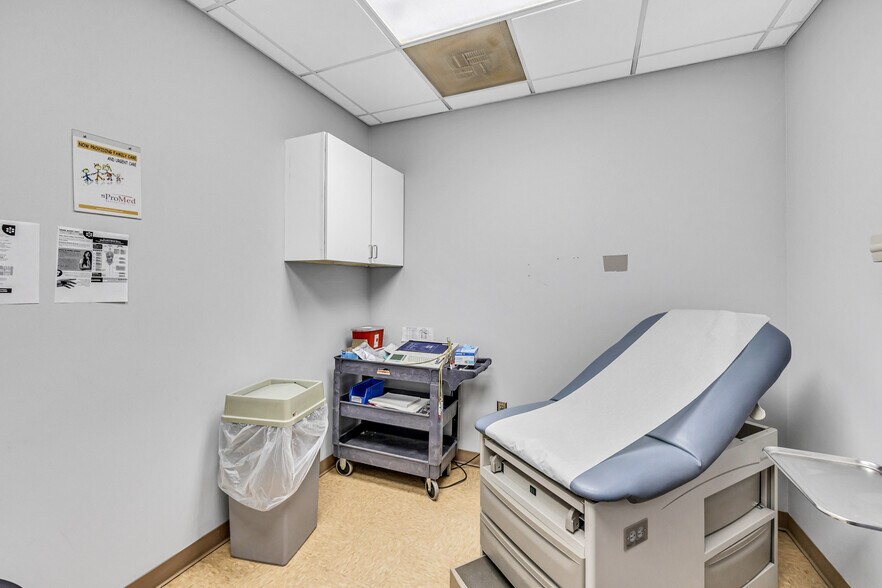 More Photos Of 812 W Innes St, Salisbury Medical For Sale