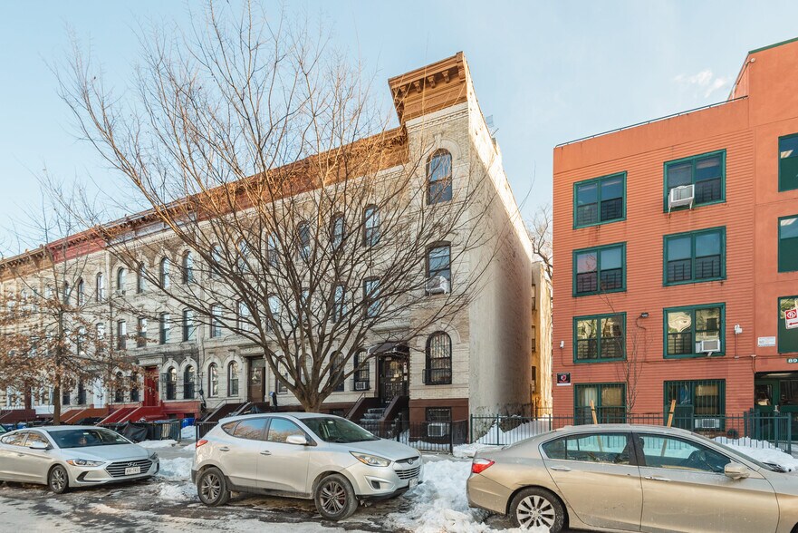 More Photos Of 898 Hancock St, Brooklyn Apartments For Sale