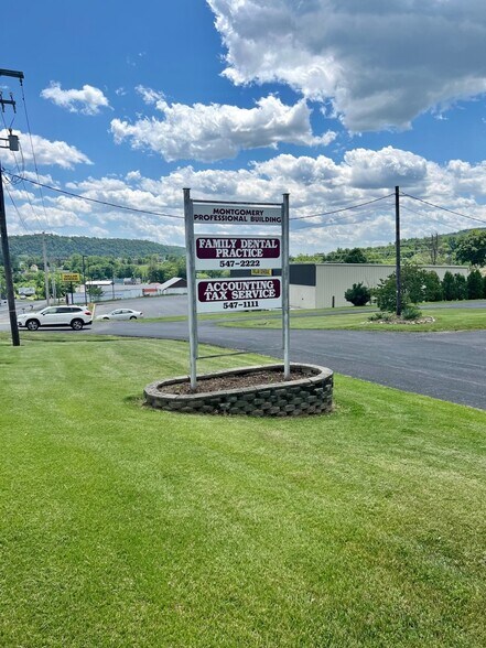 More Photos Of 1980 Pa-54 Hwy, Montgomery Office For Sale