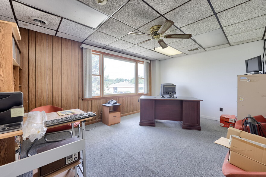 More Photos Of 1475 Carlisle Rd, York General Retail For Sale