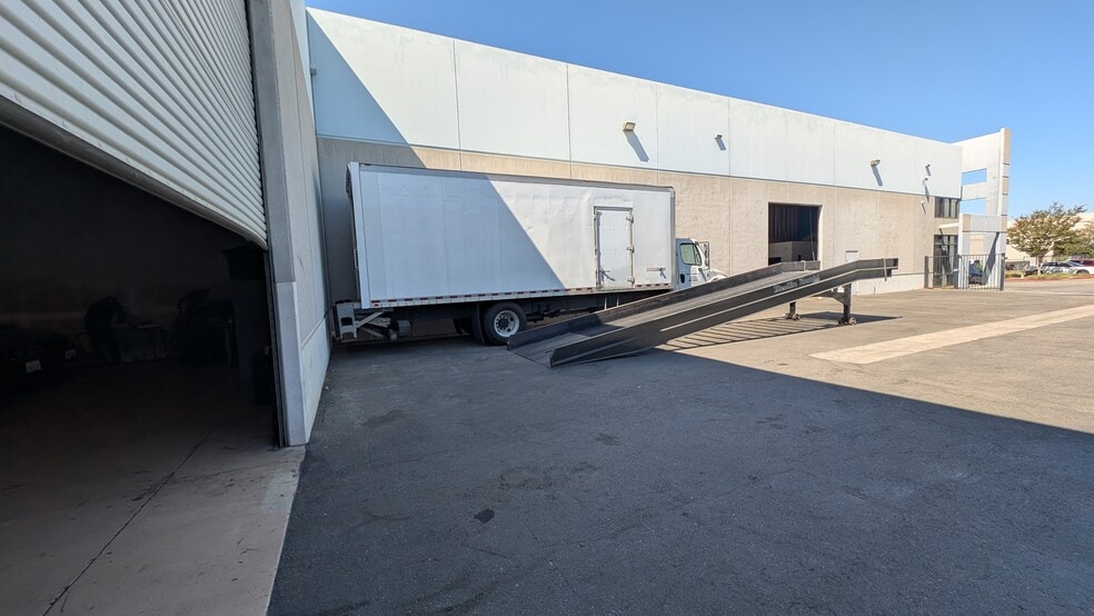 More Photos Of 6638 Doolittle Ave, Riverside Warehouse For Sale