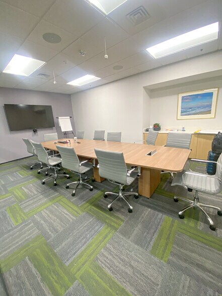 More Photos Of 2550 W Tyvola Rd, Charlotte Office For Lease