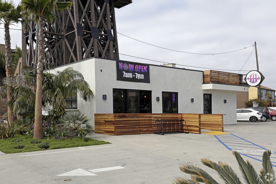 More Photos Of 16305 Pacific Coast Hwy, Seal Beach Storefront For Sale