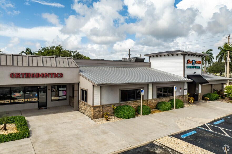 Primary Photo Of 9900-10060 Pines Blvd, Pembroke Pines Storefront For Lease