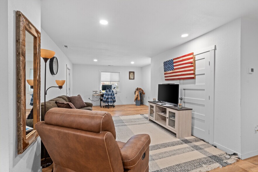 More Photos Of 105 Arcade, Lexington Apartments For Sale