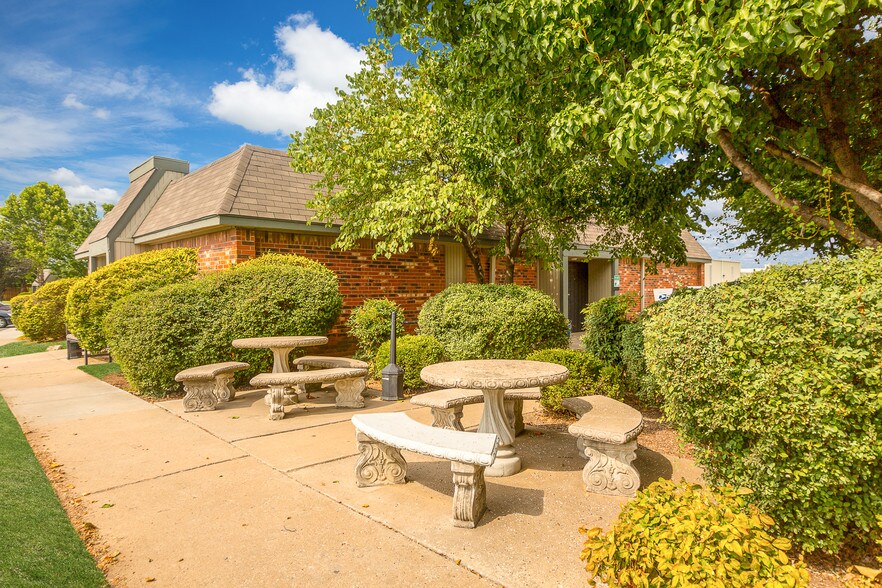 More Photos Of 1311 N Ash Pl, Owasso Apartments For Sale