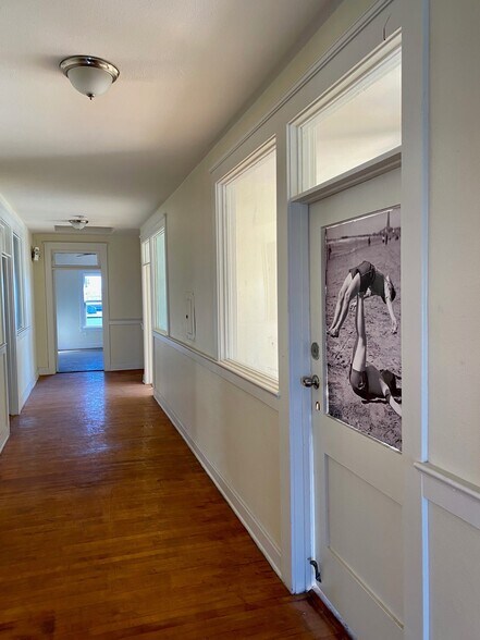 More Photos Of 970-980 Garnet Ave, San Diego Storefront Retail Office For Lease