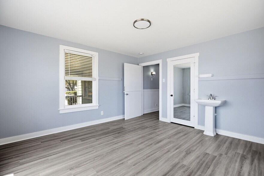 More Photos Of 208 E Hwy 79 St, Hutto Daycare Center For Lease