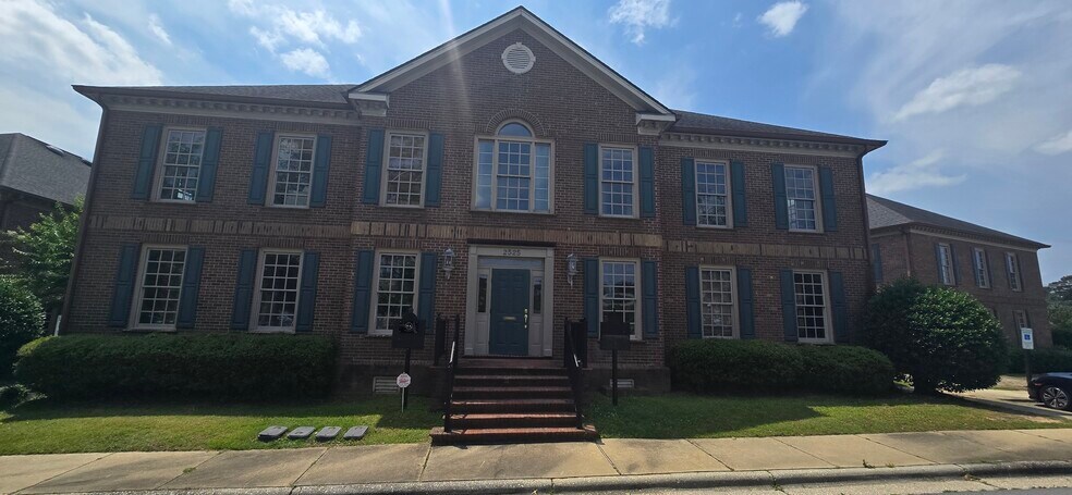 More Photos Of 2525 Raeford Rd, Fayetteville Medical For Lease