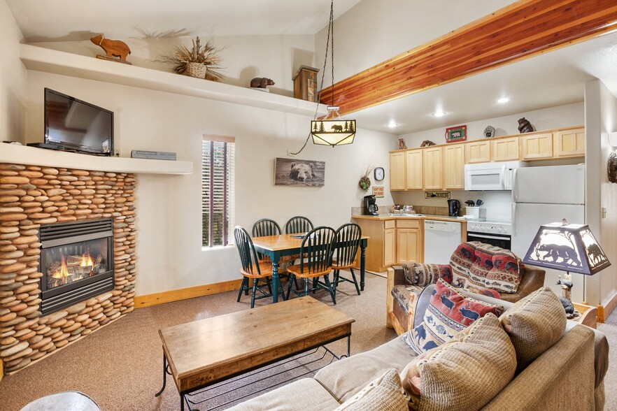 More Photos Of 777 E Highway 24, Woodland Park Hotel For Sale