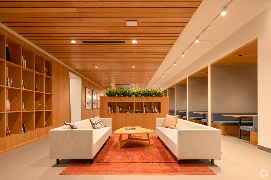 More Photos Of 2450 Colorado Ave, Santa Monica Coworking Space
