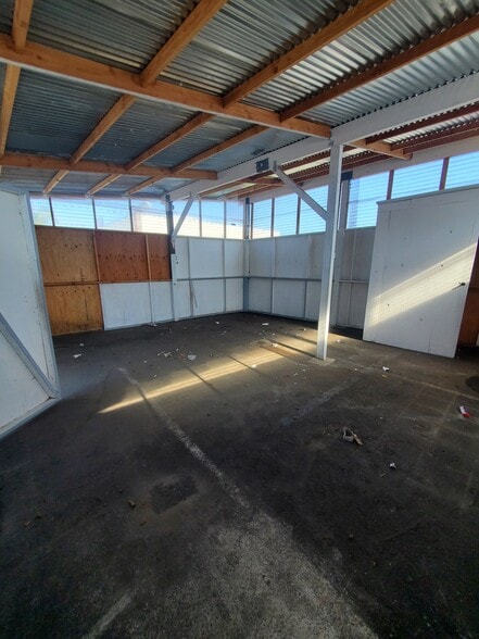 More Photos Of 546 23rd St, Richmond General Retail For Lease