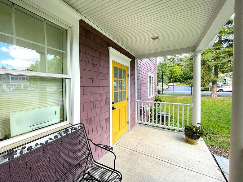 More Photos Of 205 Brooklea Dr, Fayetteville Office Residential For Sale