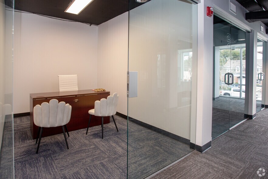 More Photos Of 1303 Thomasville Rd, Tallahassee Office For Sale