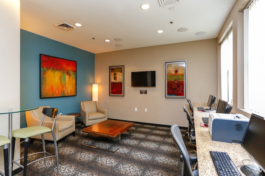 More Photos Of 120 N Cedar St, Charlotte Apartments For Lease