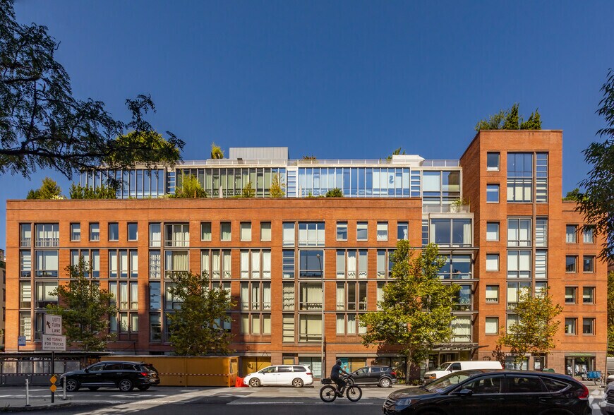 More Photos Of 177 Ninth Ave, New York Apartments For Lease