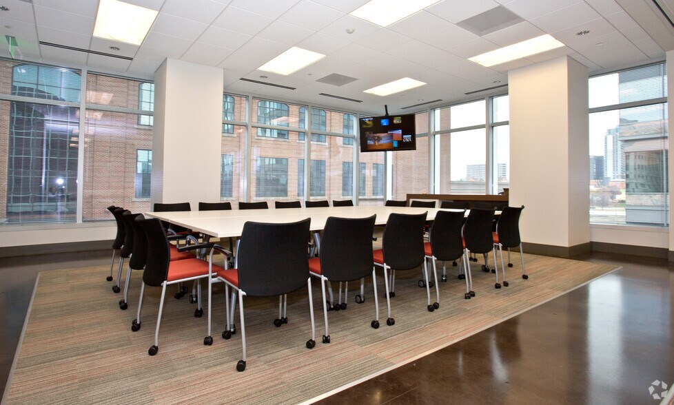 Photo of Lbby Floor Ste 100 - Spec Suite