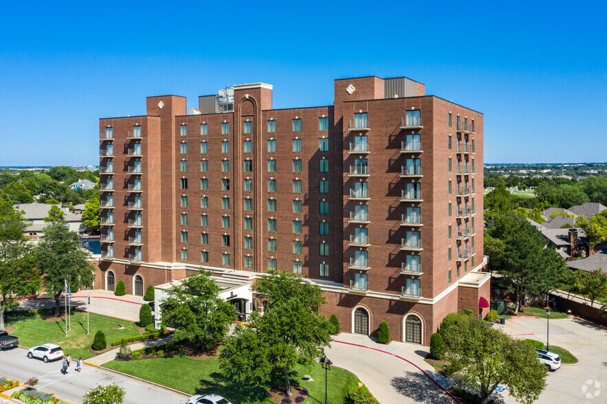 Primary Photo Of 6300 Waterford Blvd, Oklahoma City Hotel For Lease