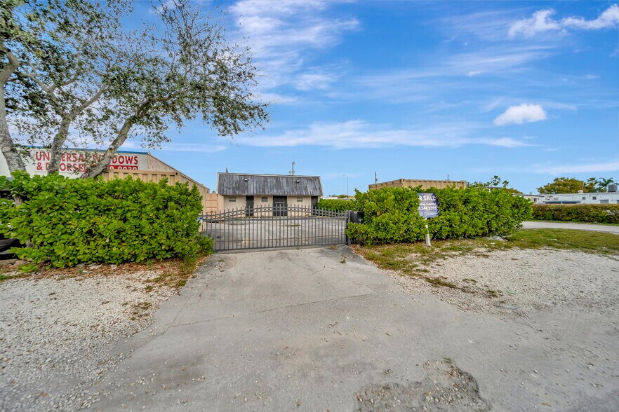 More Photos Of 67 NW 166th St, North Miami Beach Warehouse For Sale