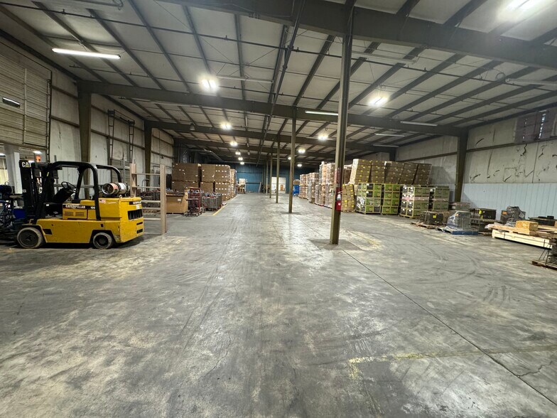 More Photos Of 19919 W Shawnee Mission Pky, Shawnee Manufacturing For Sale