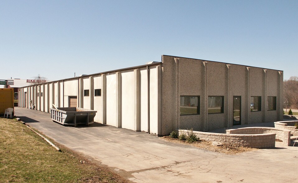 More Photos Of 2901 W Main St, St Charles Office For Lease