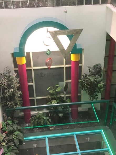 More Photos Of 128-130 Chestnut St, Philadelphia Office Residential For Lease